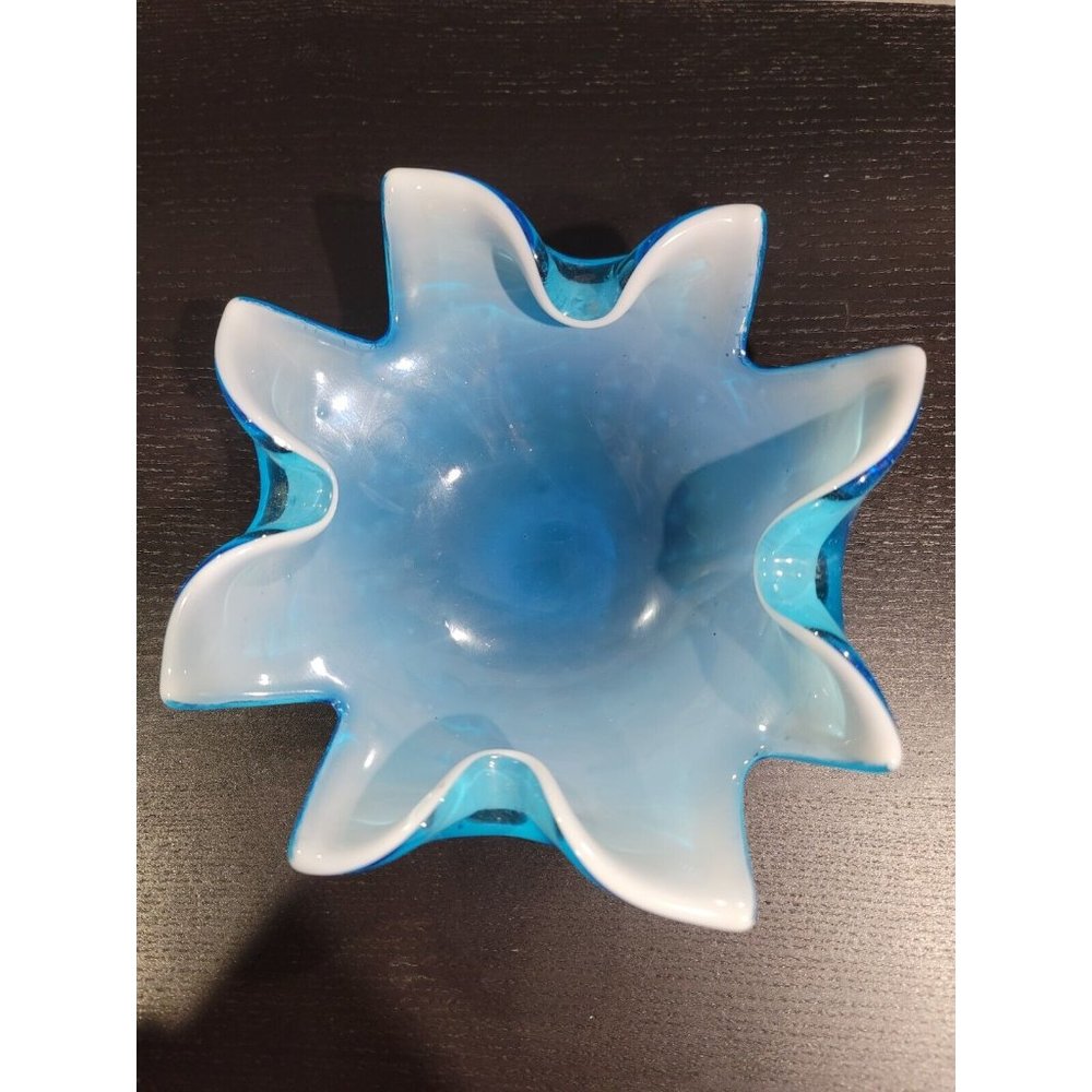 Blue and White Art Glass Flower Bowl centerpiece bullicante aqua/torquise